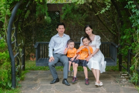 Album ngoại cảnh đẹp bé và gia đình