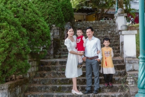 Album ngoại cảnh đẹp bé và gia đình