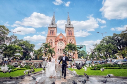 Chụp ảnh cưới tại Sài Gòn